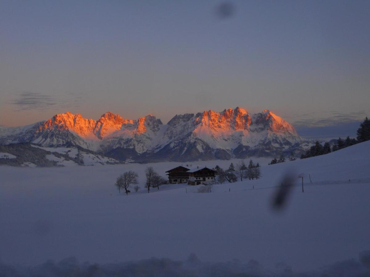 Hahnenkammblick Villa คิทซ์บือห์ ภายนอก รูปภาพ