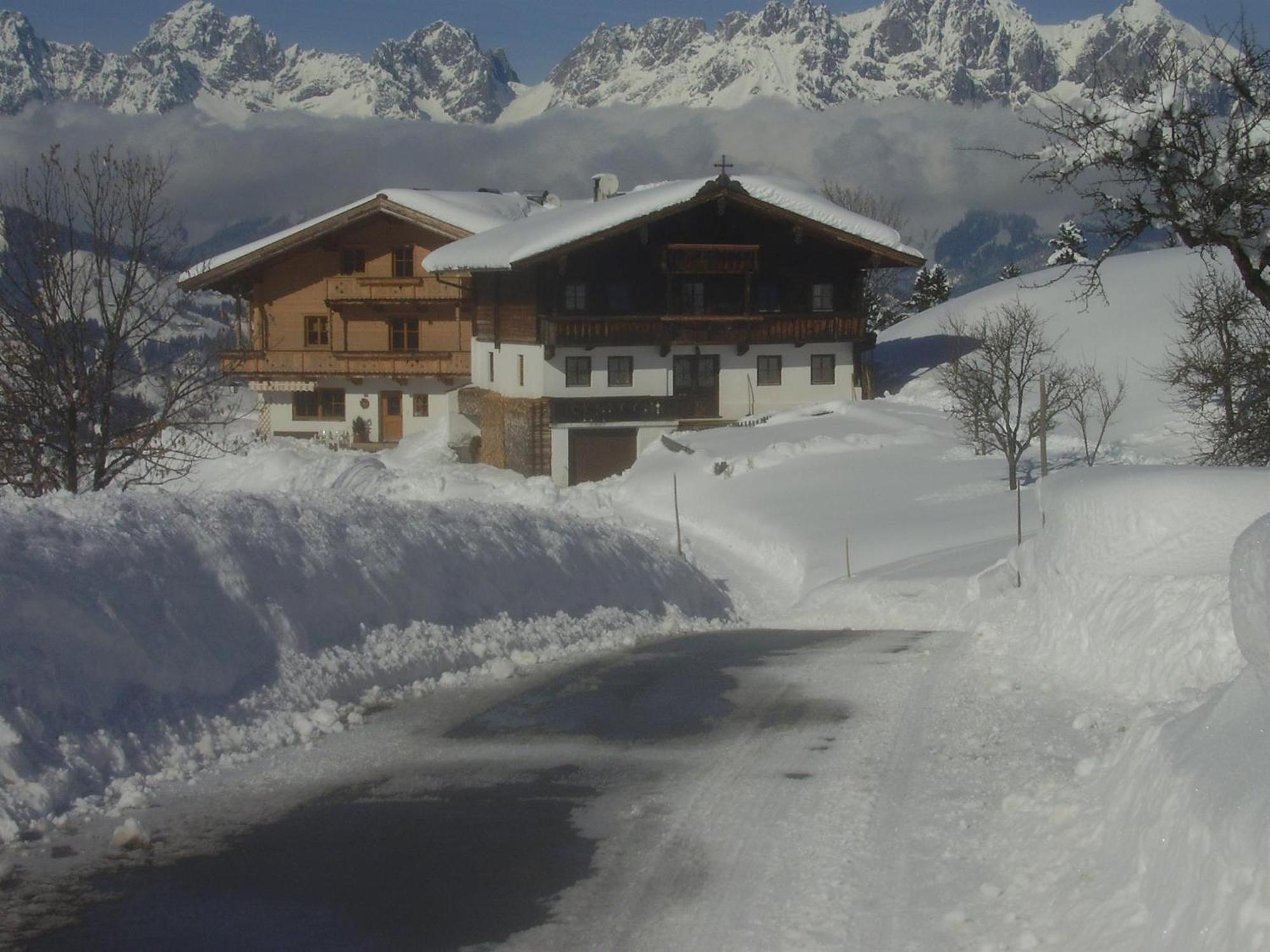 Hahnenkammblick Villa คิทซ์บือห์ ภายนอก รูปภาพ