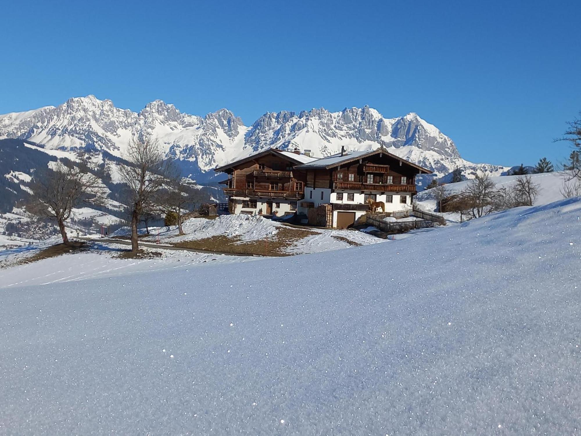 Hahnenkammblick Villa คิทซ์บือห์ ภายนอก รูปภาพ
